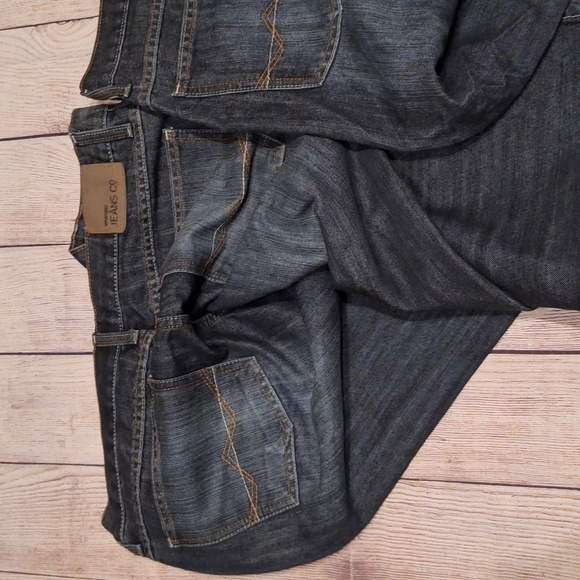 2 Pair Wrangler Jeans Straight Fit Premium 32 X 34 NWT Medium Wash Color - Picture 7 of 8